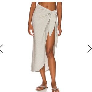 NWT Good American Silver sparkle cover up Size 0-4